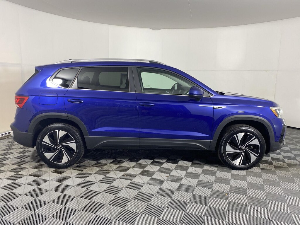 Used 2024 Volkswagen Taos SE SUV