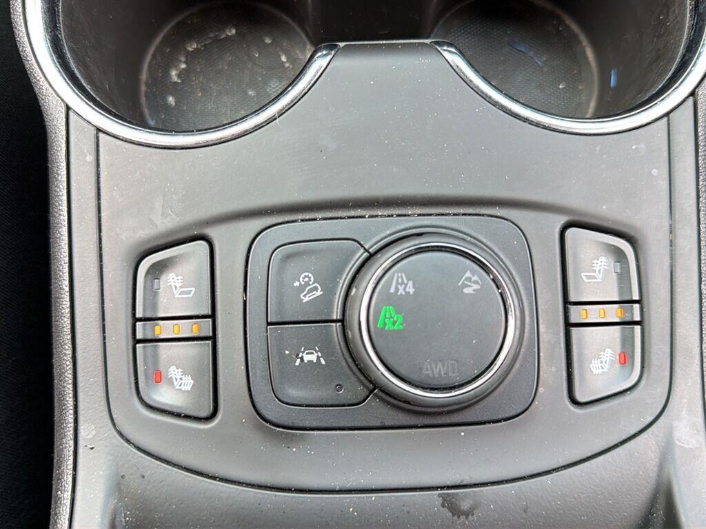 Used 2024 GMC Terrain SLE SUV