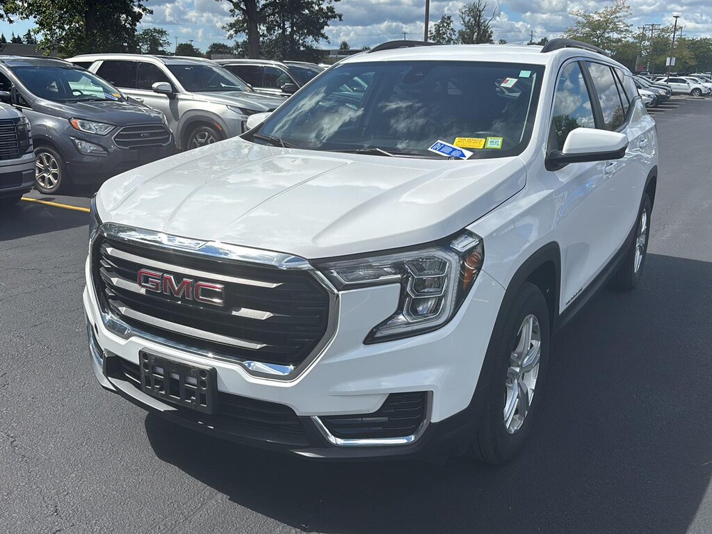 Used 2023 GMC Terrain SLE SUV