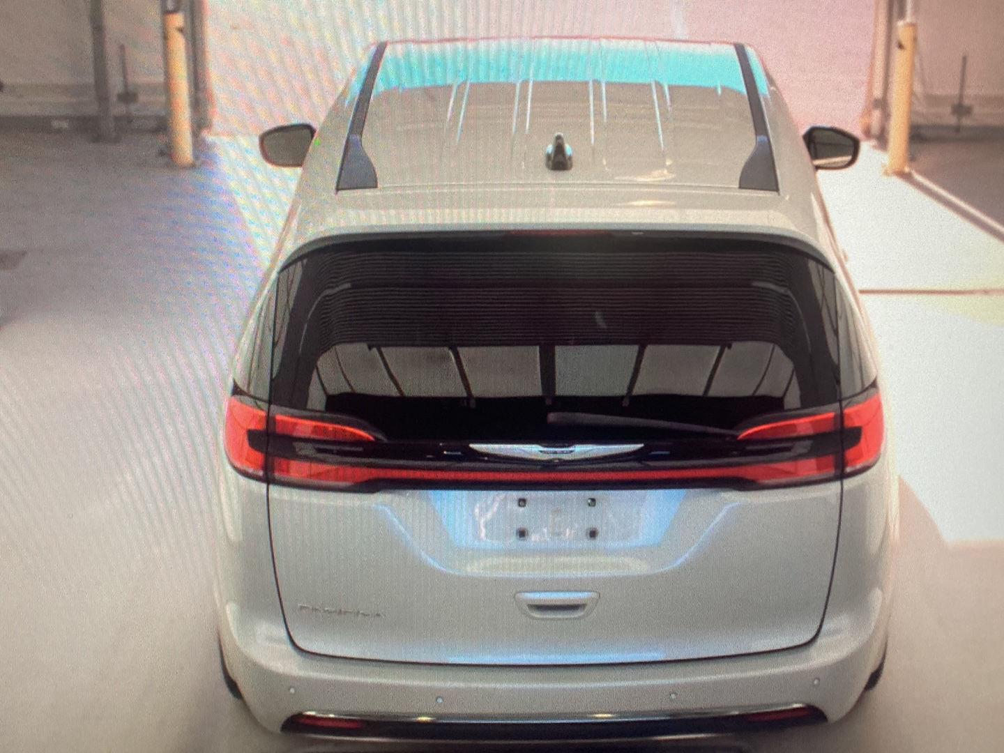 Certified 2024 Chrysler Pacifica Touring L Van