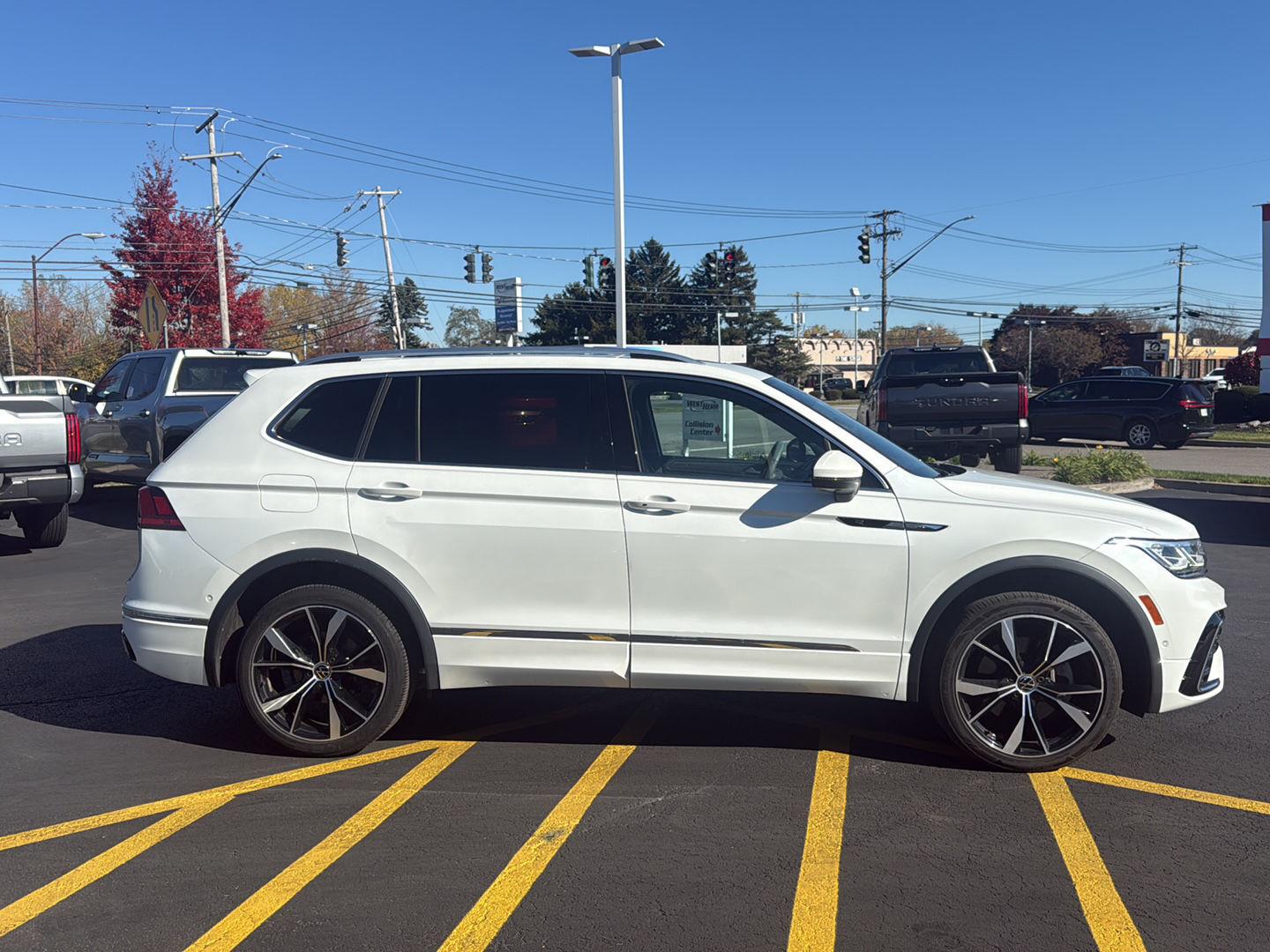 Used 2022 Volkswagen Tiguan SEL R-Line SUV