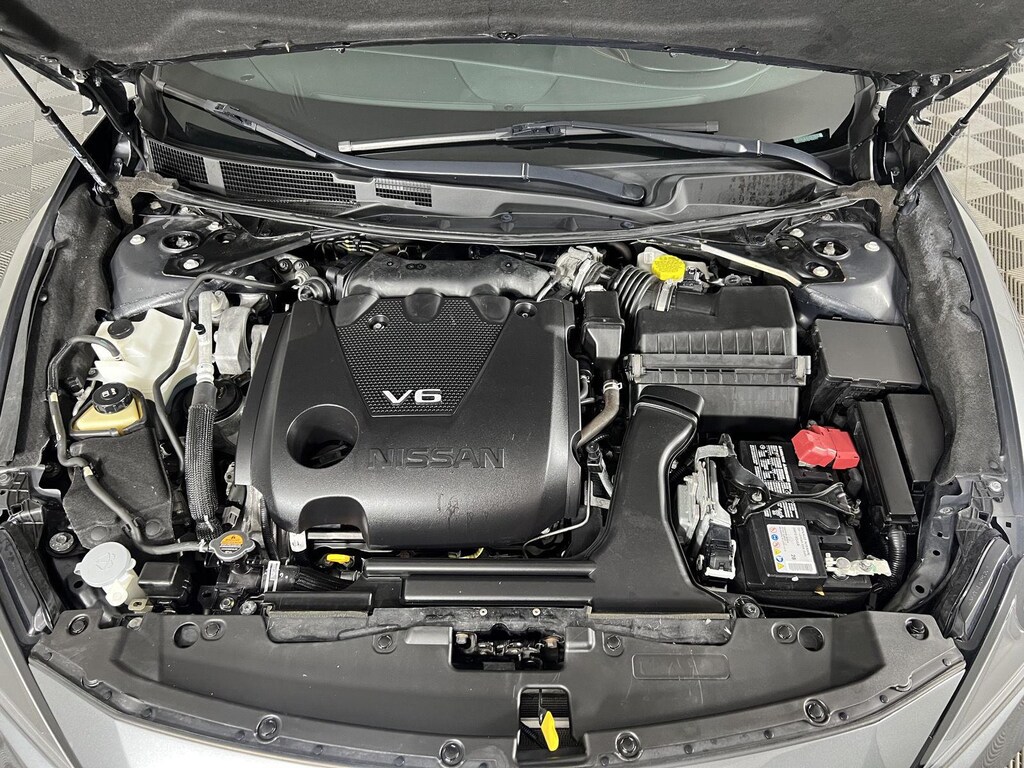 Used 2022 Nissan Maxima SR Sedan