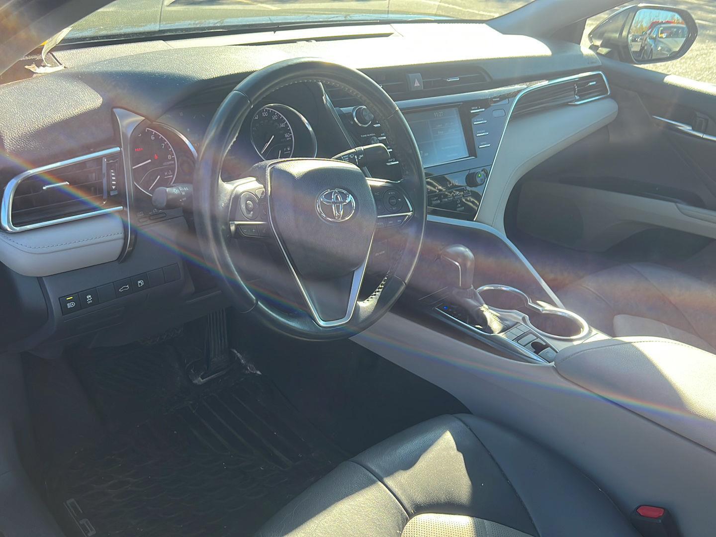 Used 2018 Toyota Camry XLE Sedan