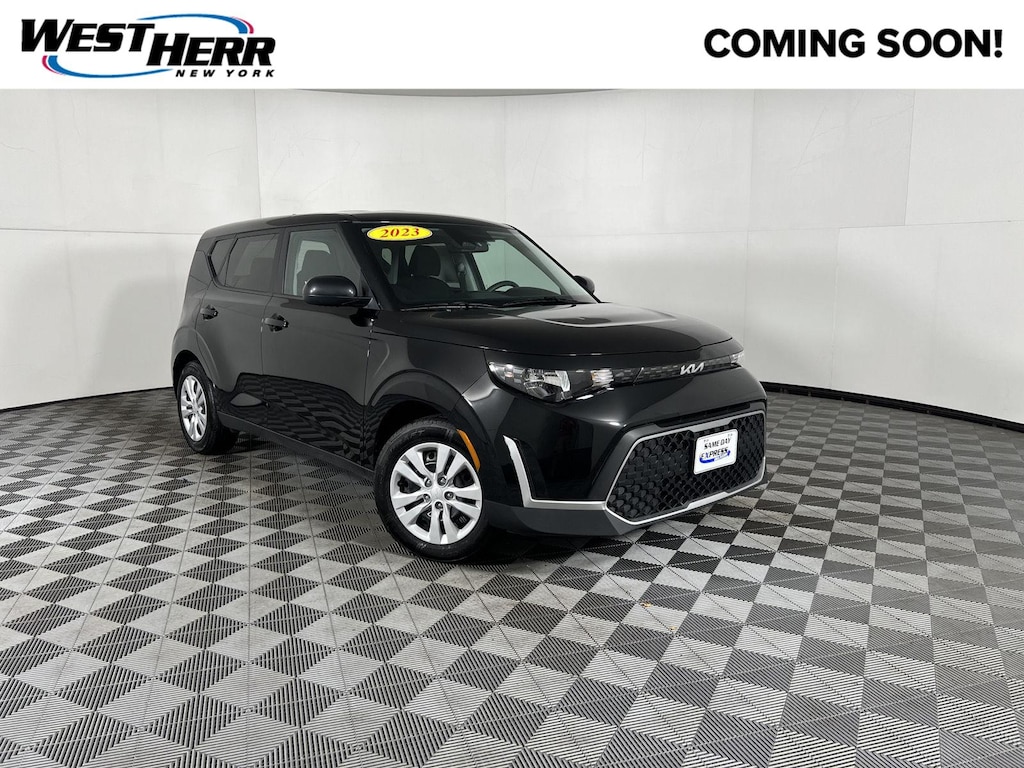 Used 2023 Kia Soul LX Hatchback