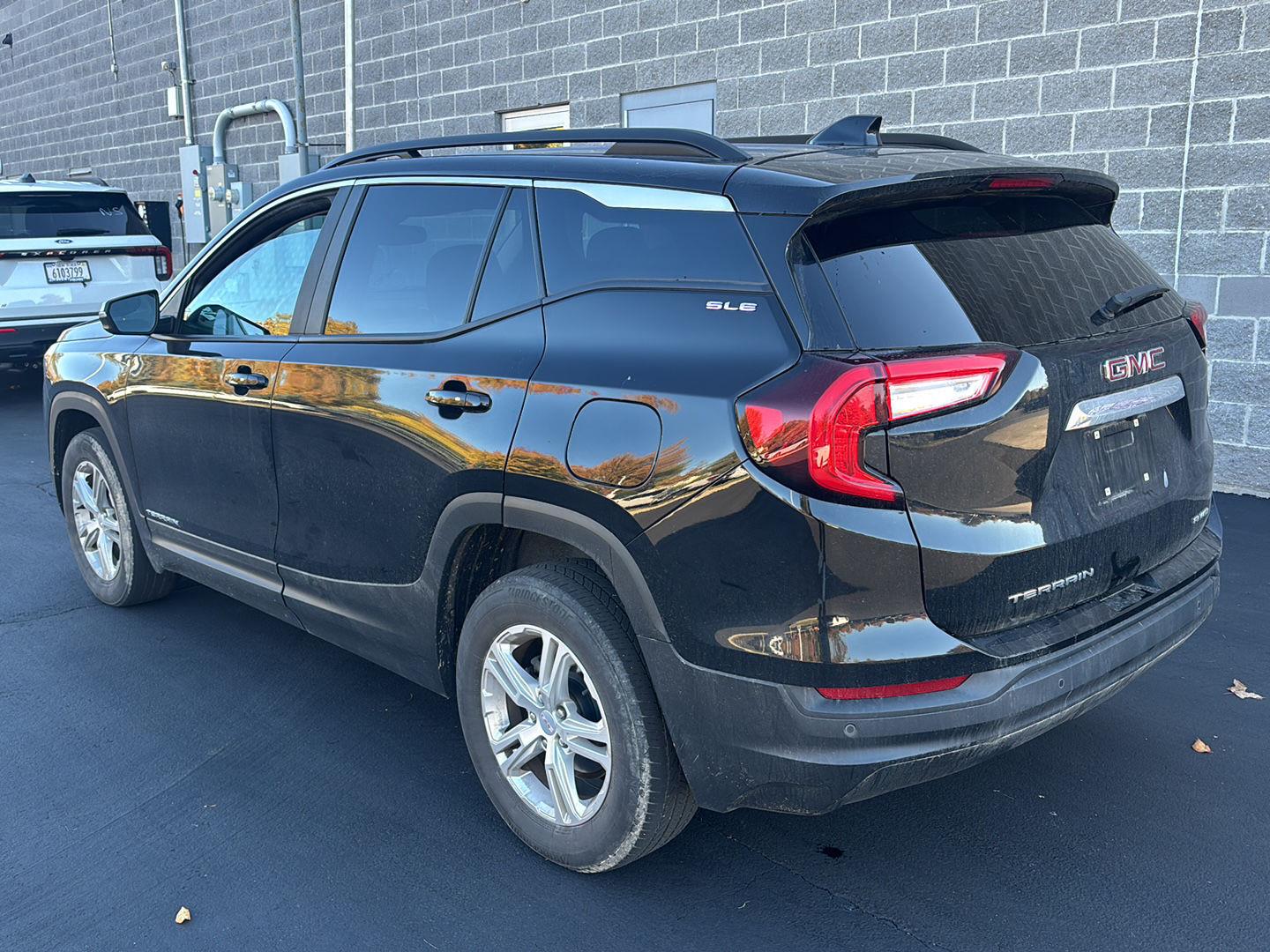 Used 2022 GMC Terrain SLE SUV