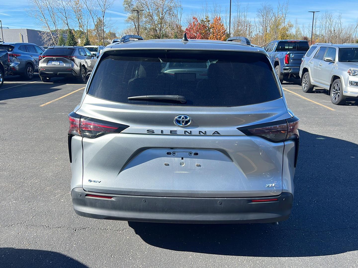 Certified 2025 Toyota Sienna XLE Van