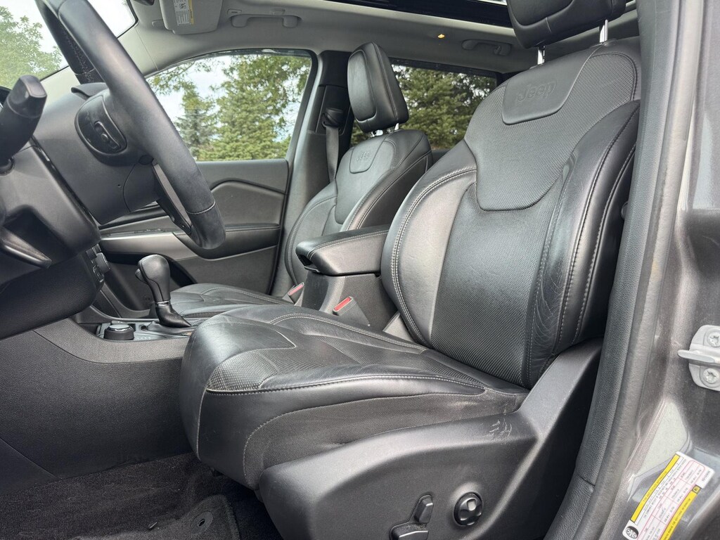 Used 2019 Jeep Cherokee Limited SUV