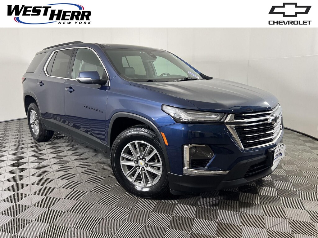 Used 2023 Chevrolet Traverse LT Leather SUV