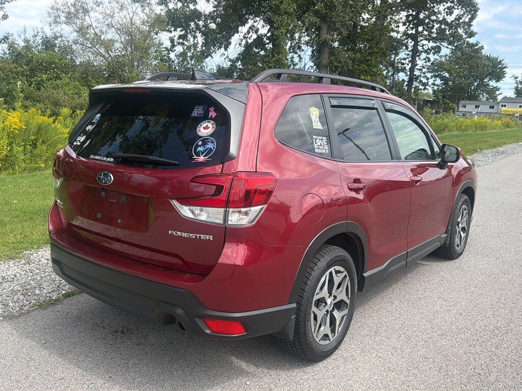 Used 2024 Subaru Forester Premium SUV