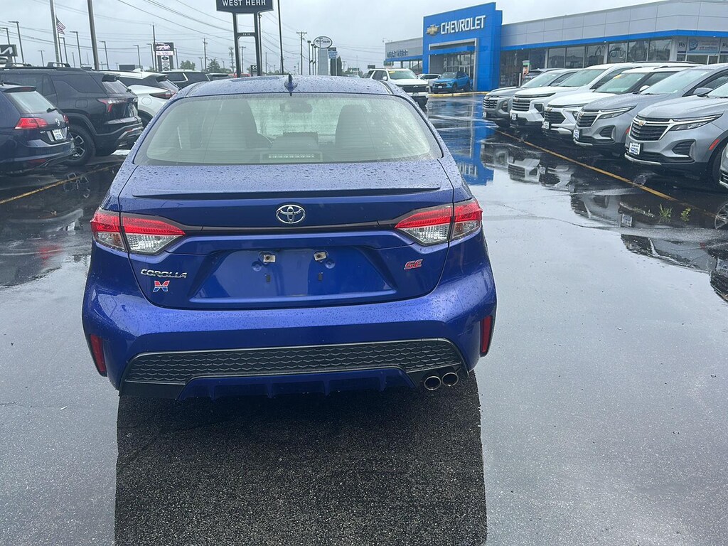 Used 2020 Toyota Corolla SE Sedan
