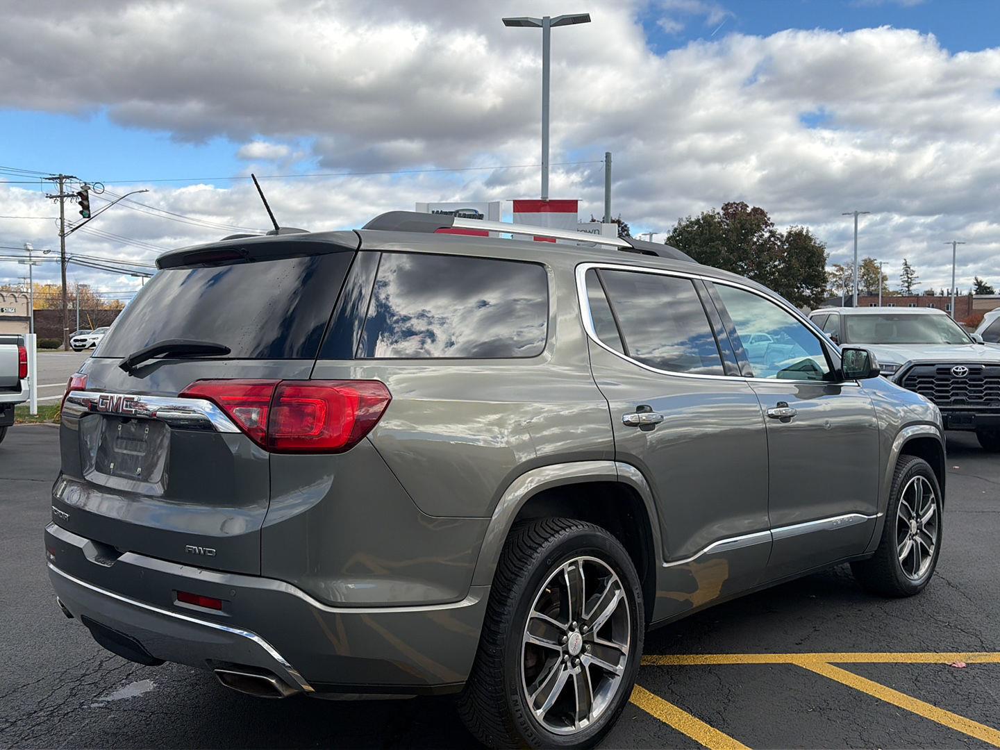 Used 2018 GMC Acadia Denali