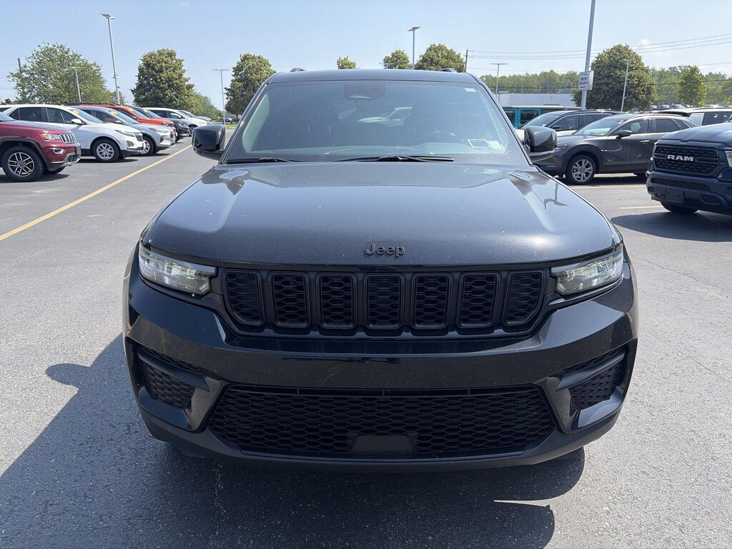 Certified 2023 Jeep Grand Cherokee Altitude SUV