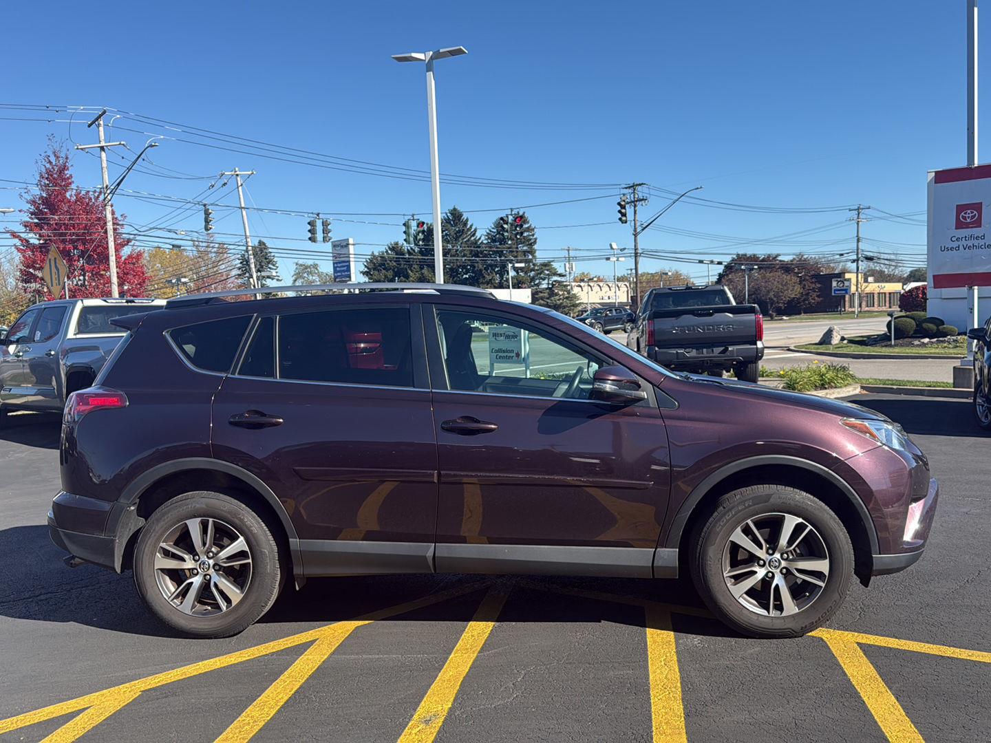 Used 2017 Toyota RAV4 XLE SUV