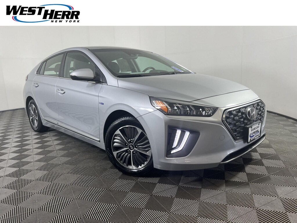 Used 2020 Hyundai IONIQ Plug-In Hybrid SEL Hatchback