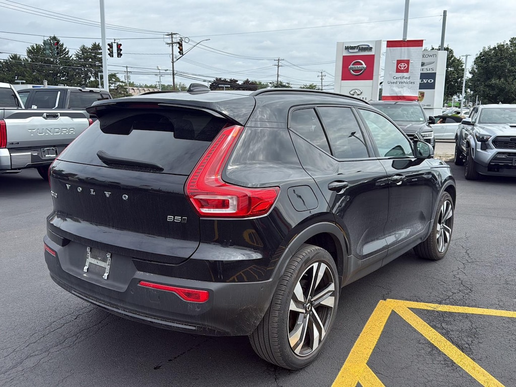 Used 2024 Volvo XC40 Plus Dark Theme SUV