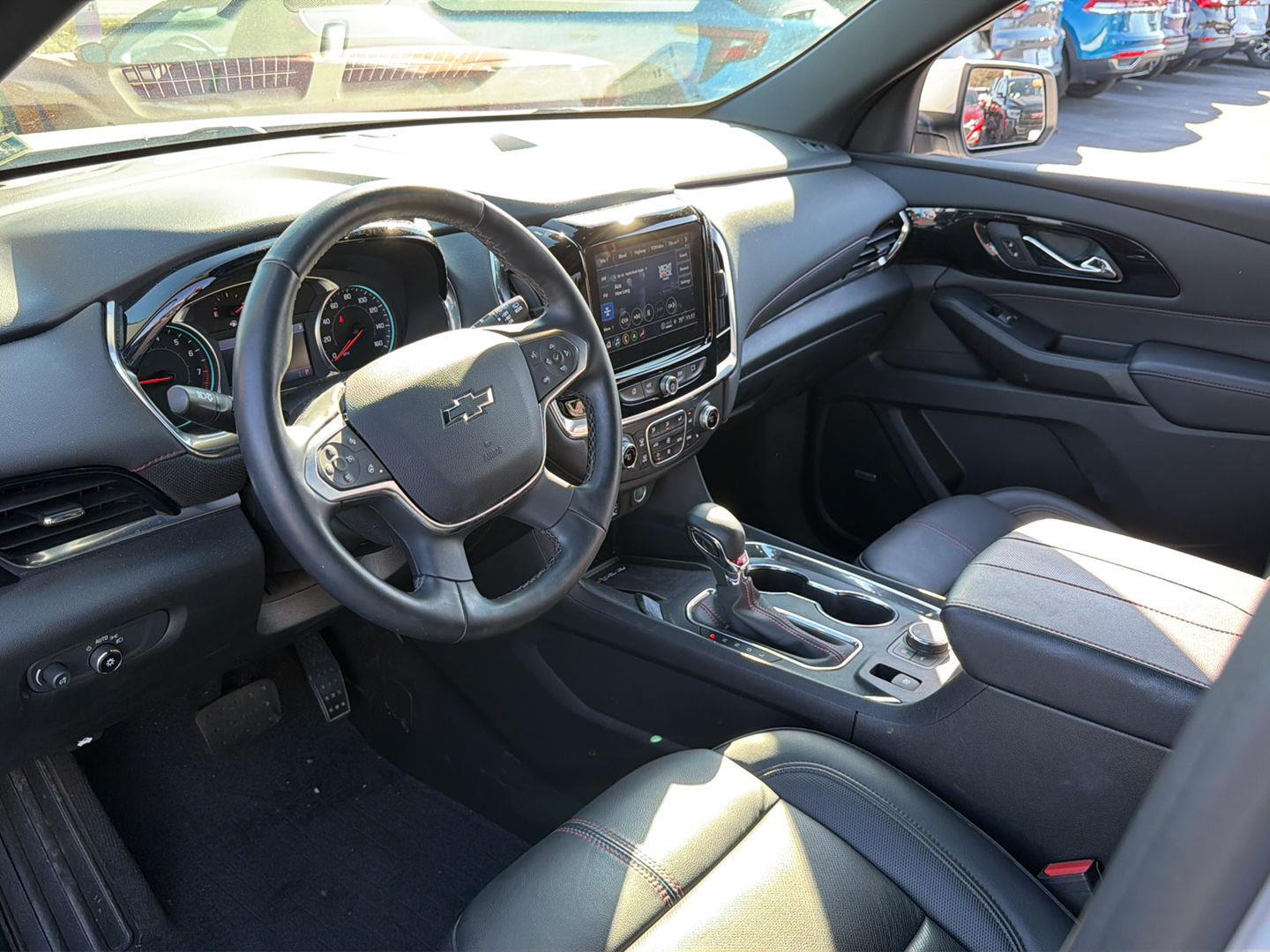 Used 2023 Chevrolet Traverse RS SUV
