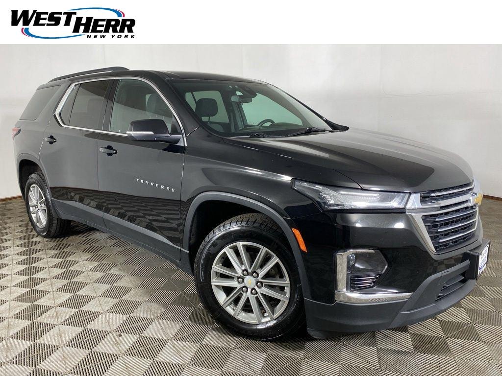 Used 2023 Chevrolet Traverse LT SUV