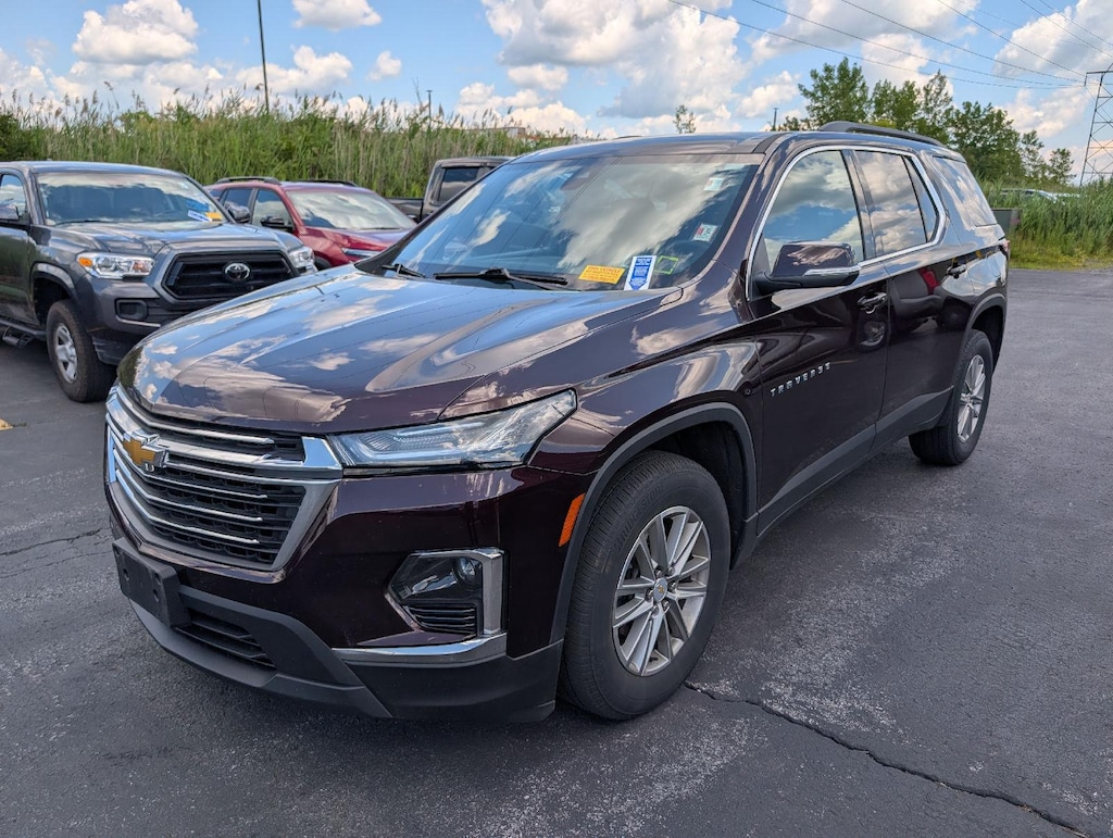 Used 2023 Chevrolet Traverse LT Cloth SUV