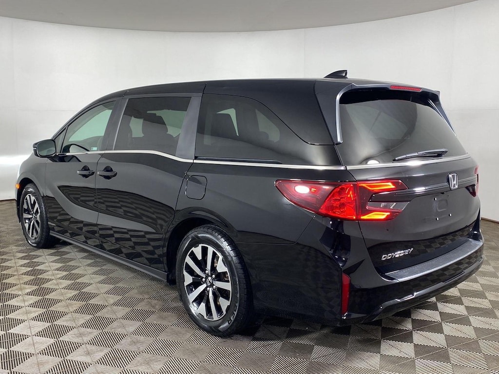 Used 2025 Honda Odyssey EX-L Van