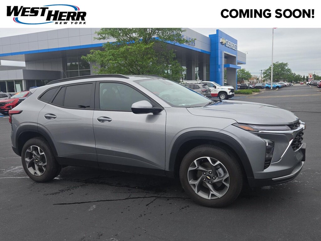 Used 2024 Chevrolet Trax LT SUV