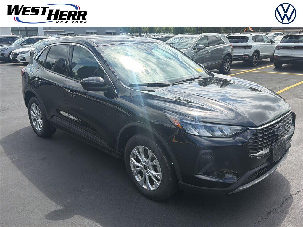 Used 2023 Ford Escape Active SUV