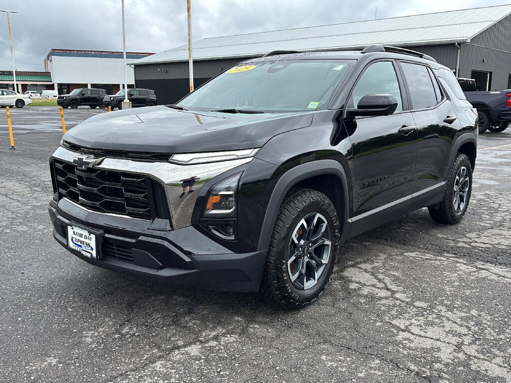 Used 2025 Chevrolet Equinox AWD Activ SUV