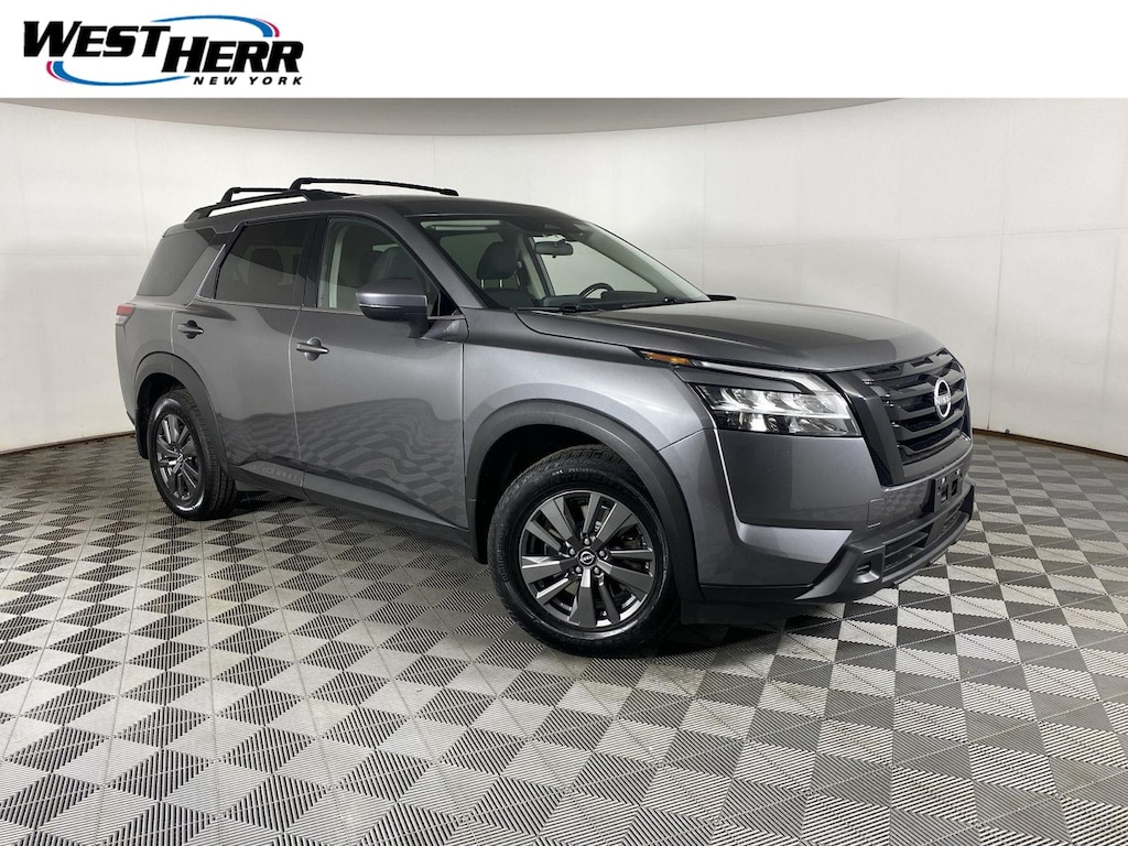 Used 2022 Nissan Pathfinder SV SUV