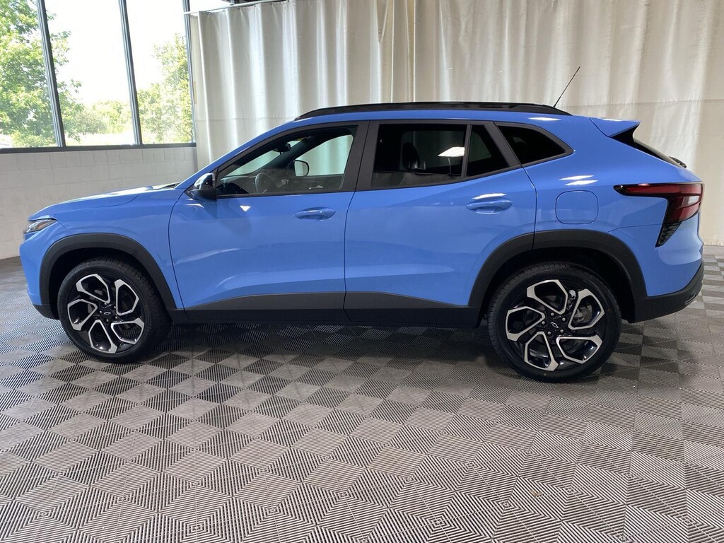 Used 2024 Chevrolet Trax RS SUV