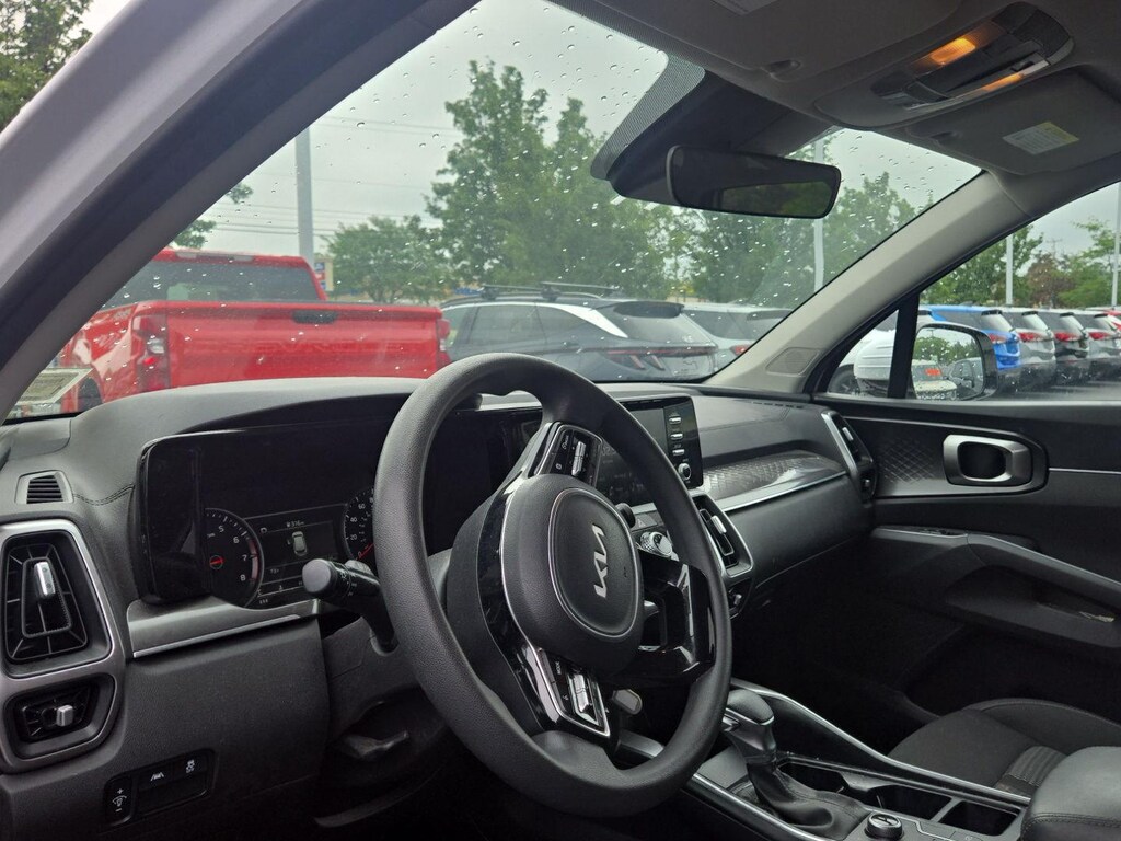 Used 2023 Kia Sorento LX SUV