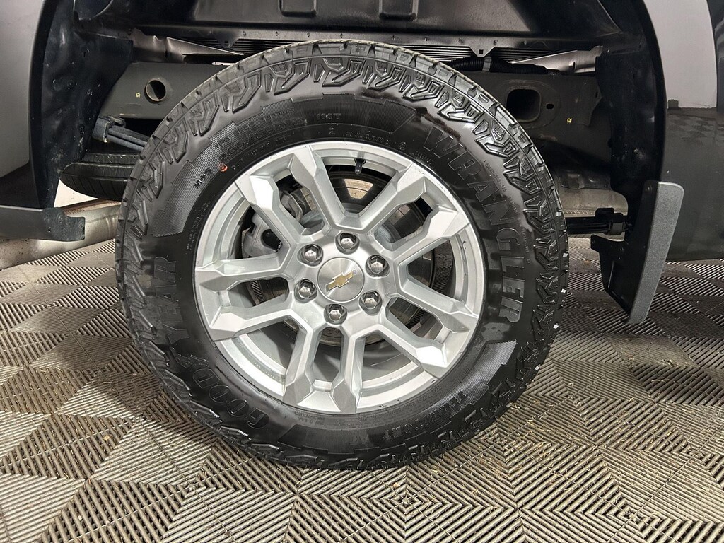 Used 2025 Chevrolet Silverado 1500 LT Truck