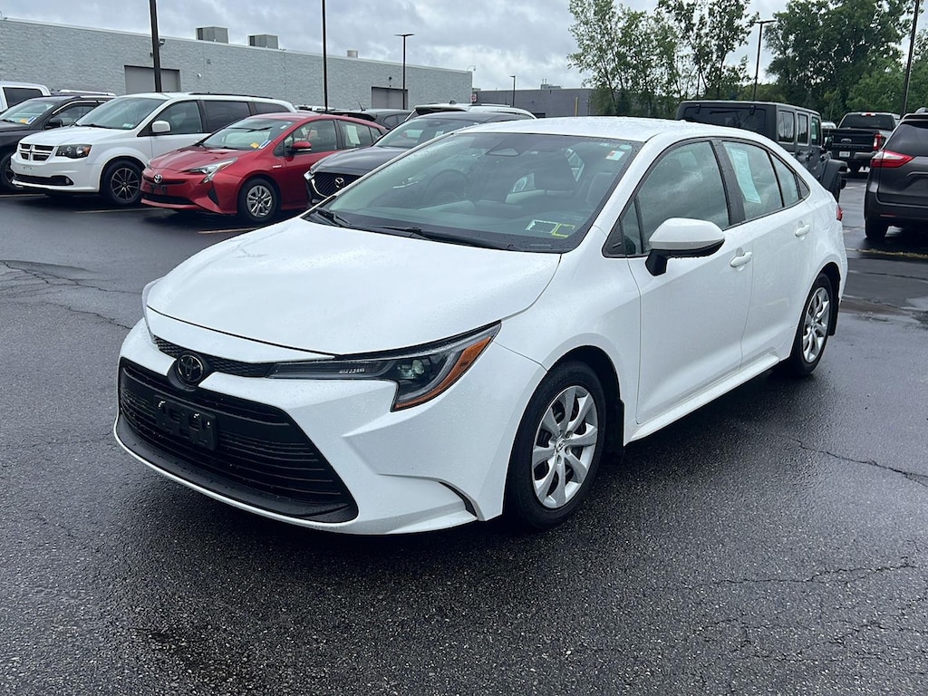 Used 2023 Toyota Corolla LE Sedan