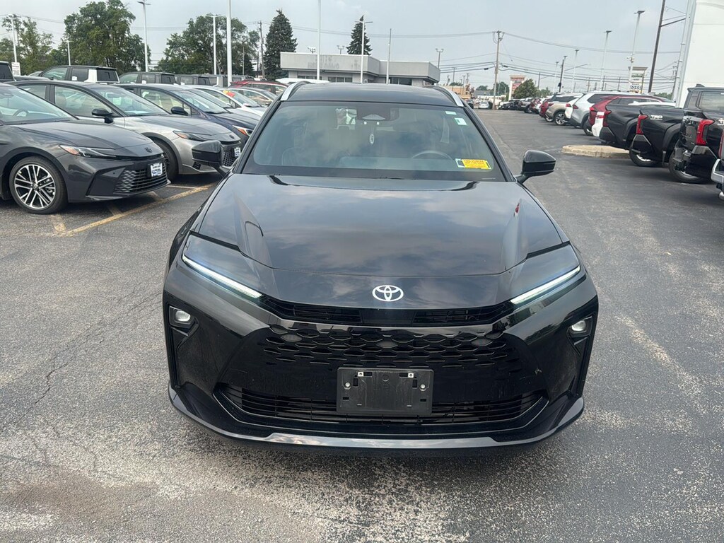 Certified 2025 Toyota Crown Signia XLE SUV