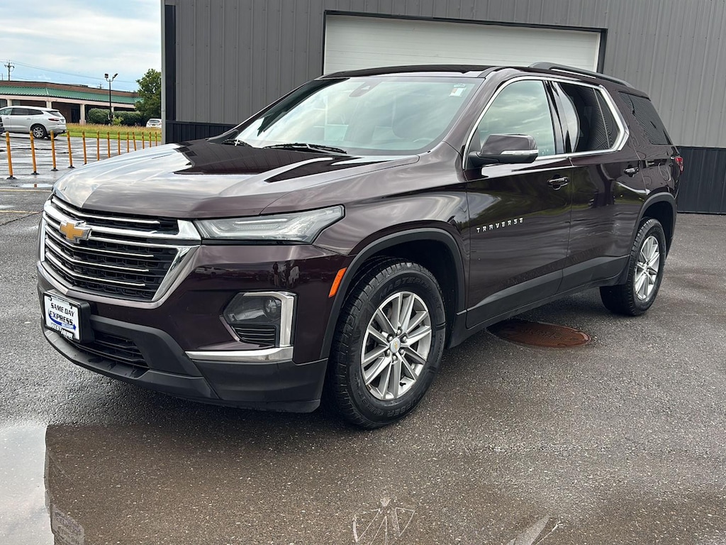 Used 2023 Chevrolet Traverse LT Cloth SUV