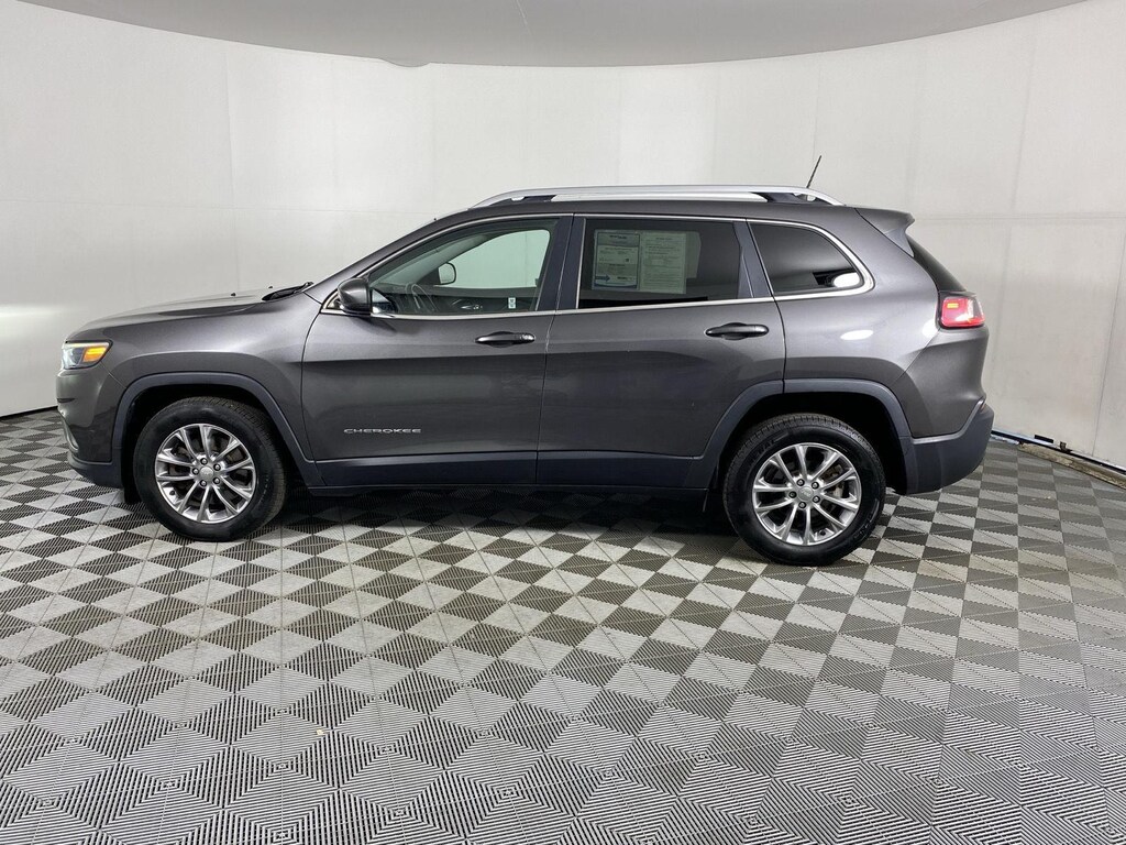 Used 2019 Jeep Cherokee Latitude Plus SUV