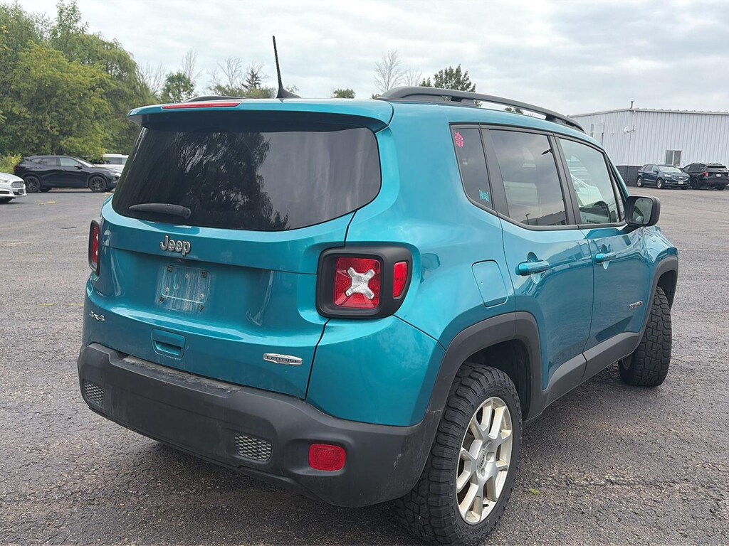 Used 2022 Jeep Renegade Latitude SUV