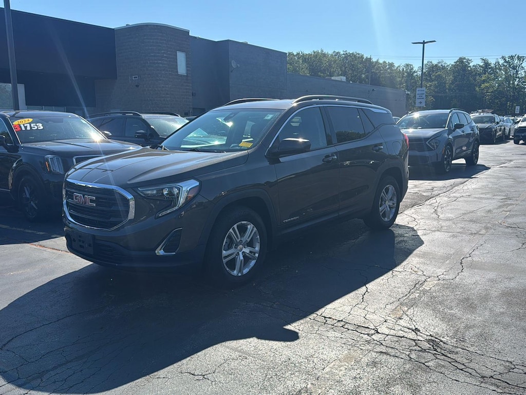 Used 2020 GMC Terrain SLE SUV