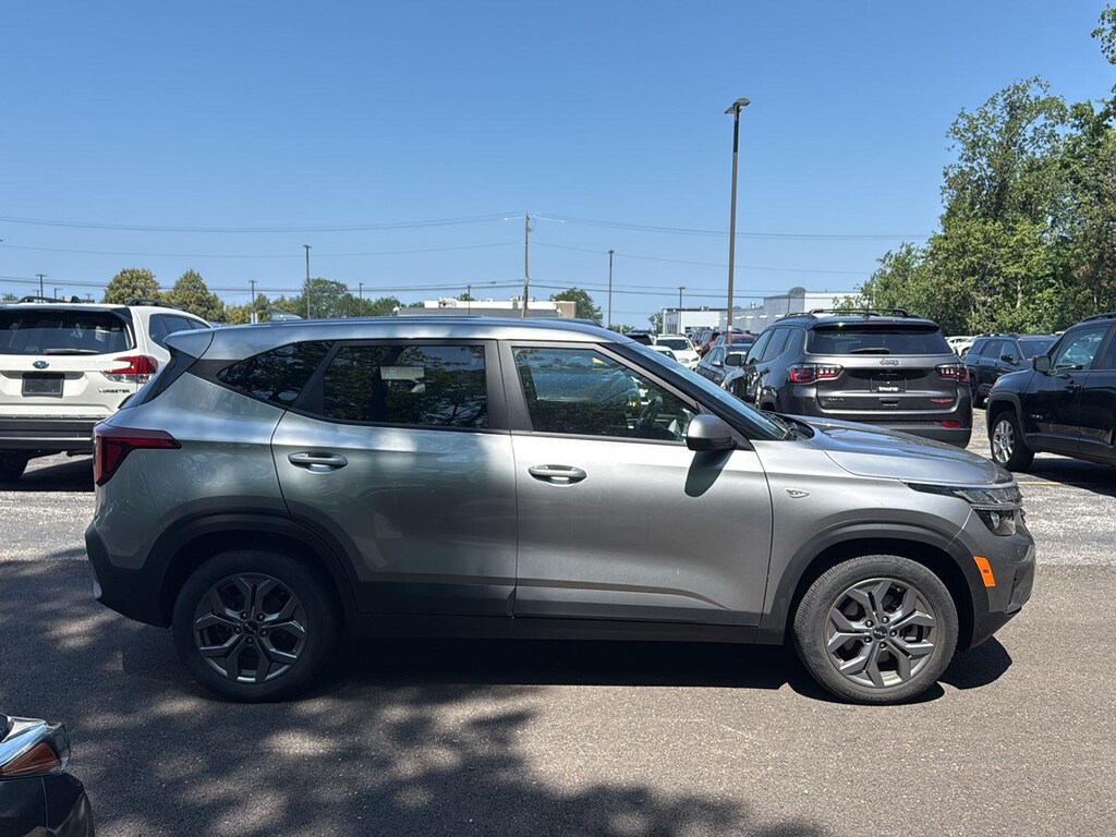 Certified 2024 Kia Seltos LX SUV