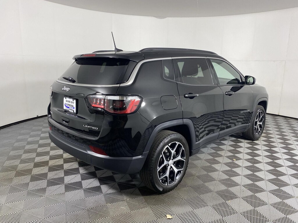 Used 2024 Jeep Compass Limited SUV
