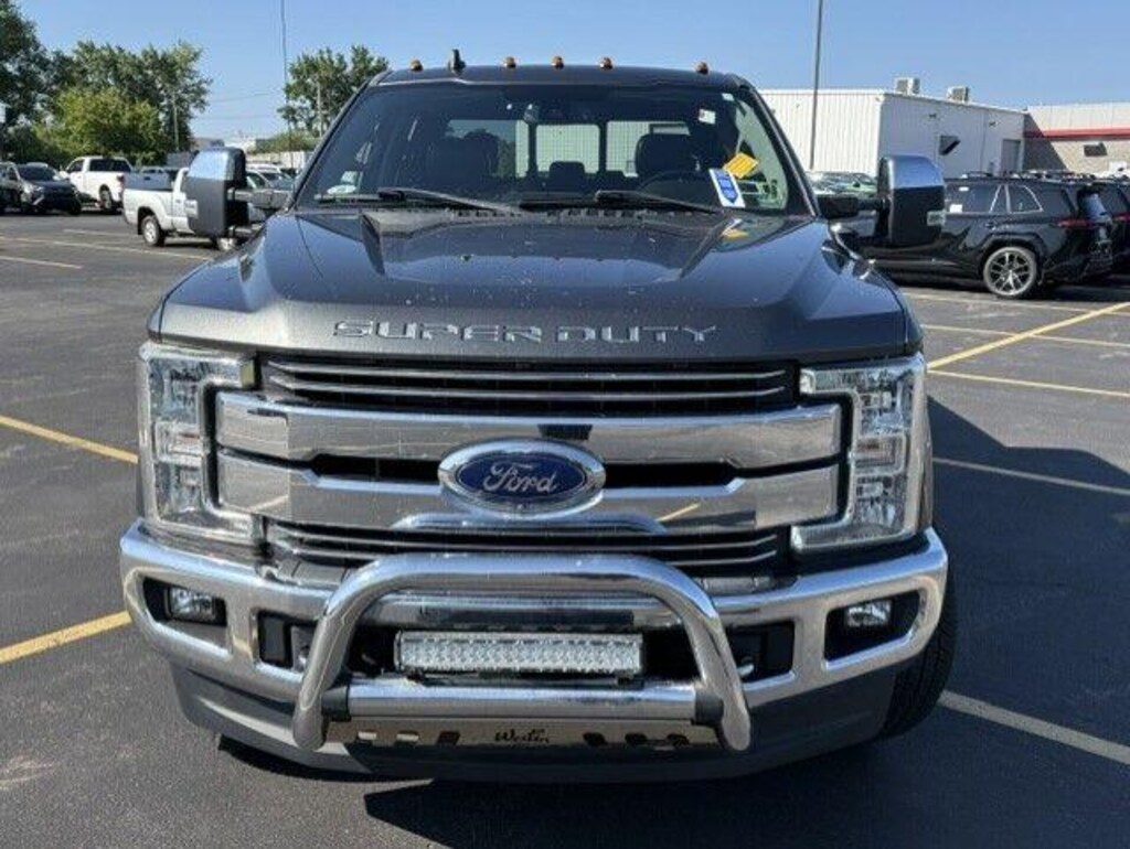 Used 2019 Ford Super Duty F-250 SRW Lariat Truck