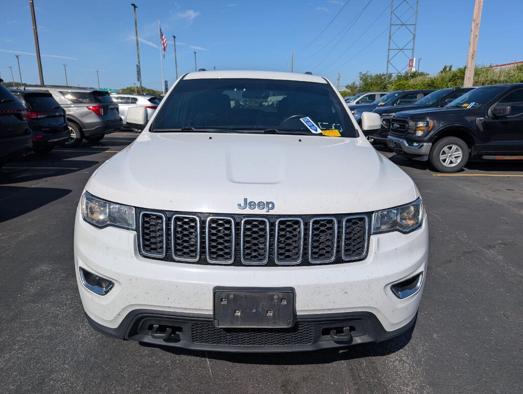 Used 2019 Jeep Grand Cherokee Laredo E SUV