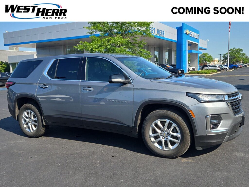 Used 2023 Chevrolet Traverse LS SUV