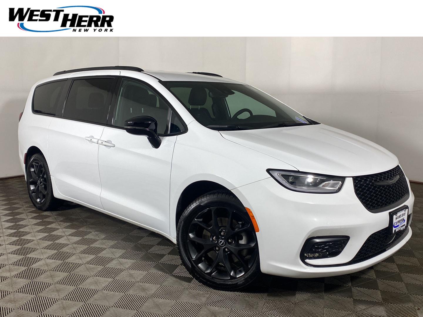  Chrysler Pacifica