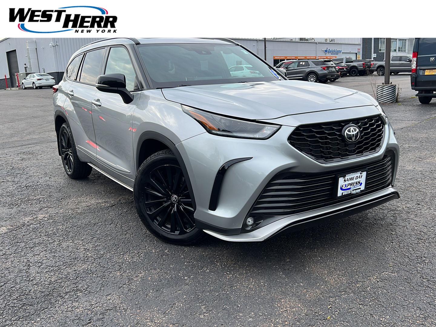 Used 2023 Toyota Highlander XSE SUV