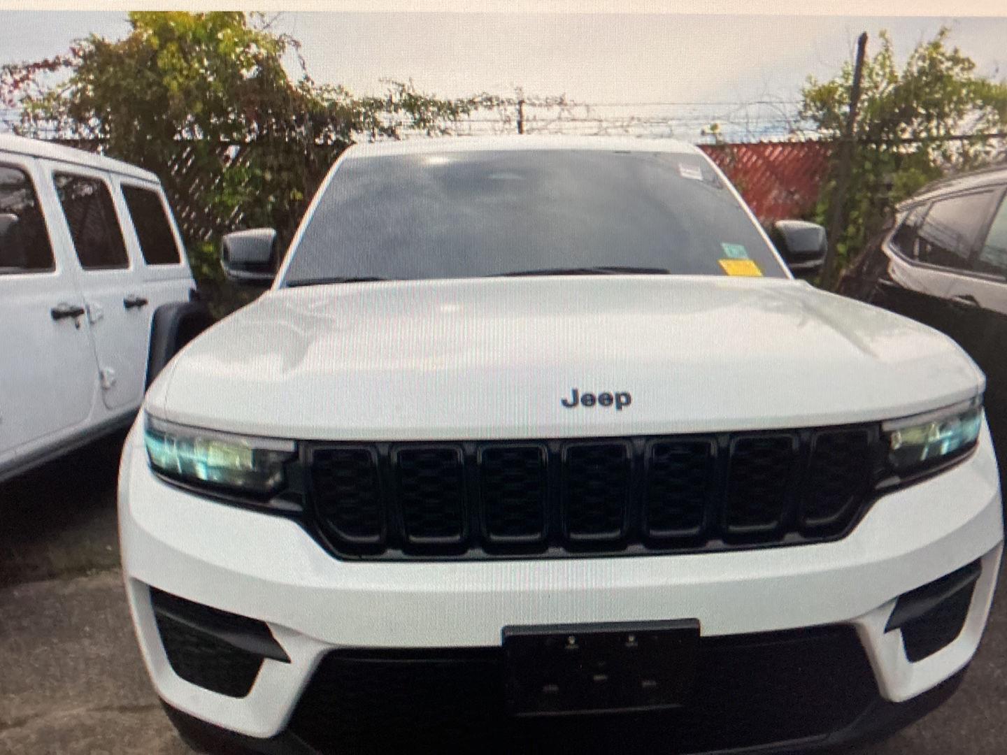 Used 2024 Jeep Grand Cherokee Altitude X SUV