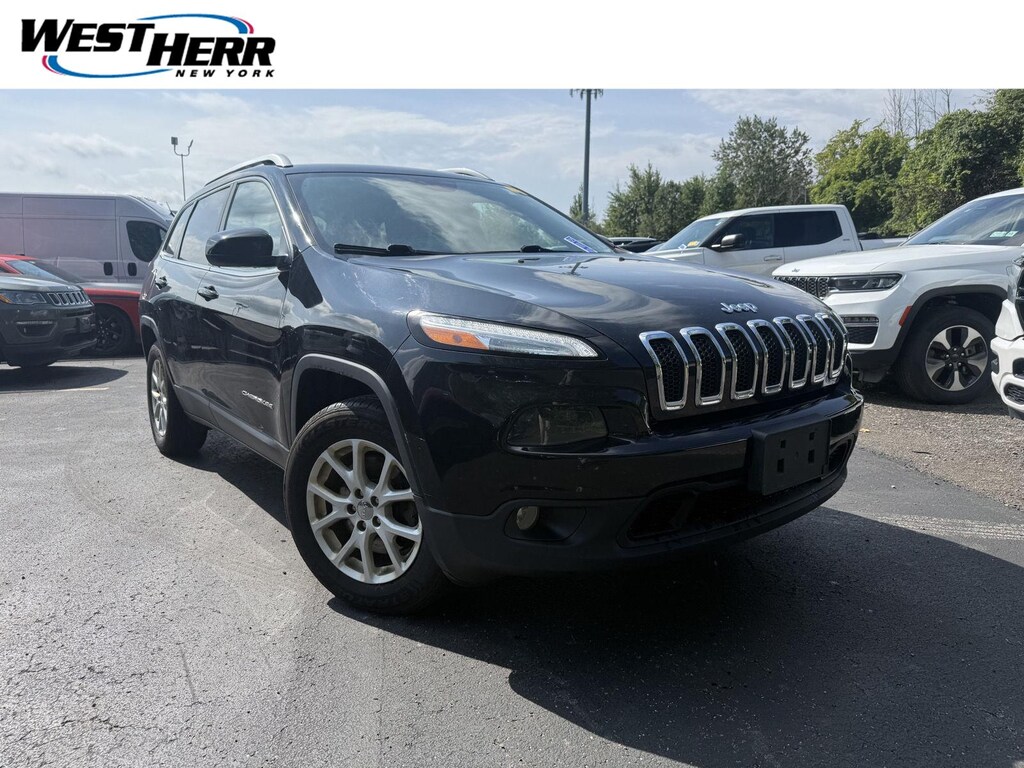 Used 2018 Jeep Cherokee Latitude Plus SUV