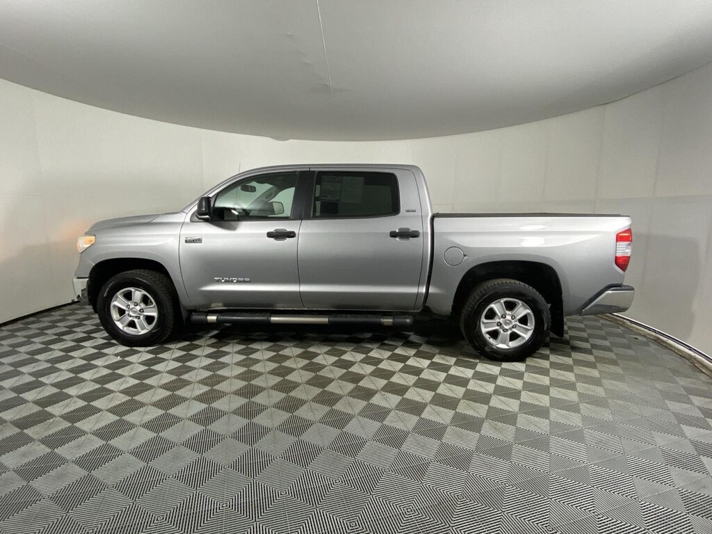Used 2016 Toyota Tundra Truck SR5 CrewMax