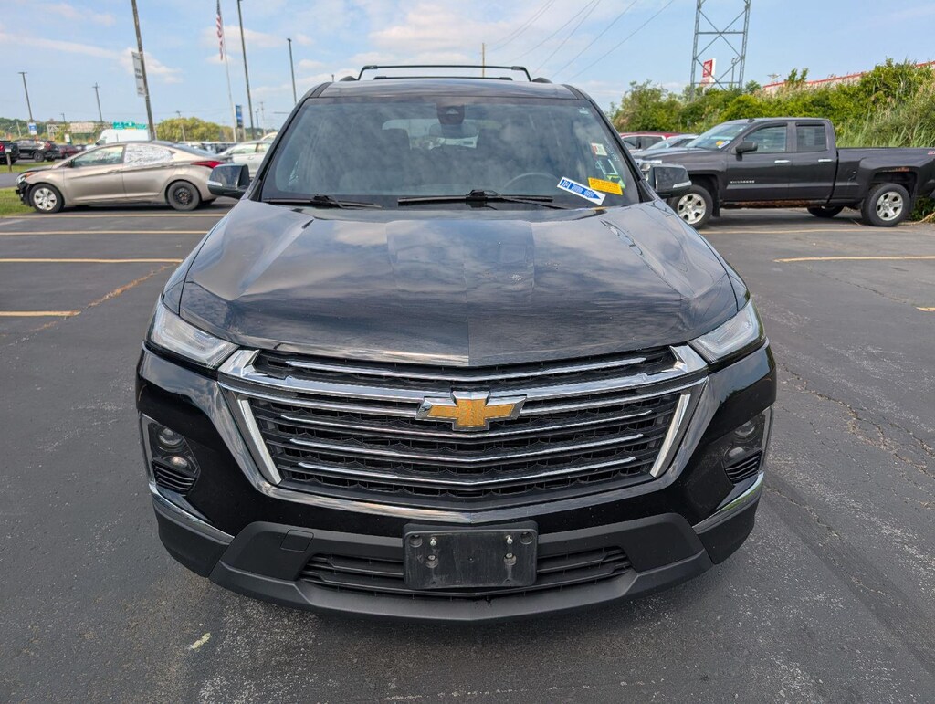 Used 2023 Chevrolet Traverse LT Cloth SUV