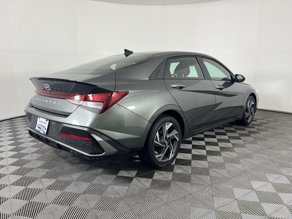 Certified 2025 Hyundai Elantra SEL Sport Sedan