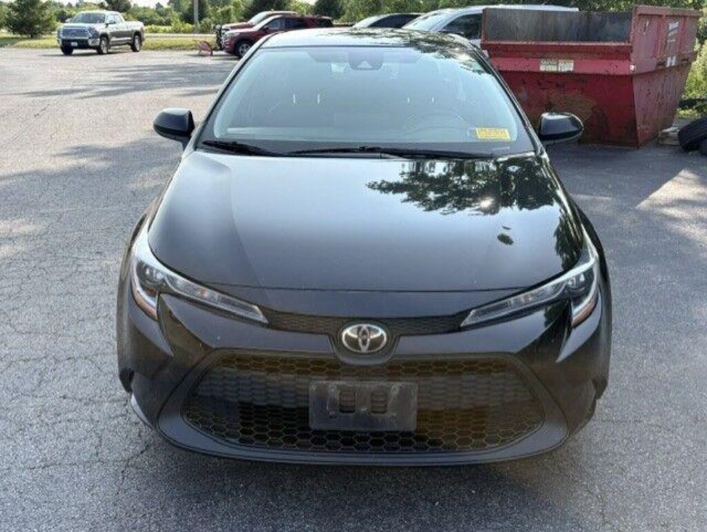 Used 2022 Toyota Corolla LE Sedan