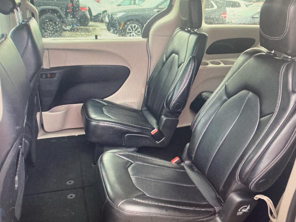 Used 2024 Chrysler Pacifica Touring L Van